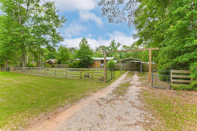 21940 Strickland Lane, Cleveland, TX 77328