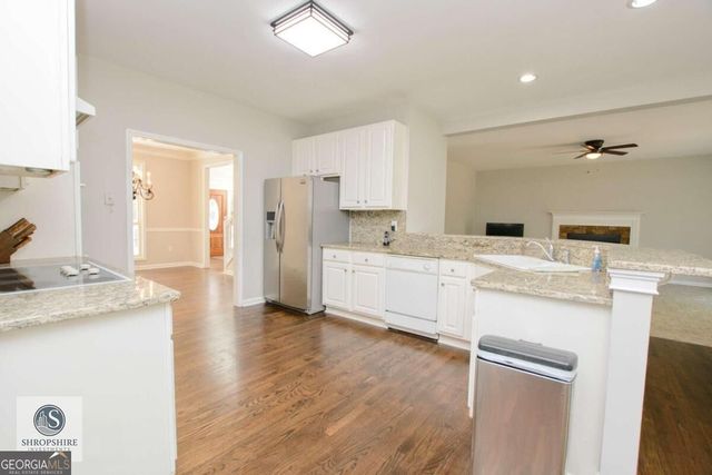 7352 Mason Falls Drive, Winston, GA 30187