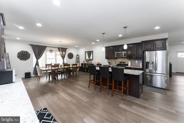 1404 NEW HOPE ST, Norristown, PA 19401