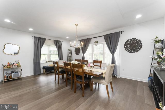 1404 NEW HOPE ST, Norristown, PA 19401