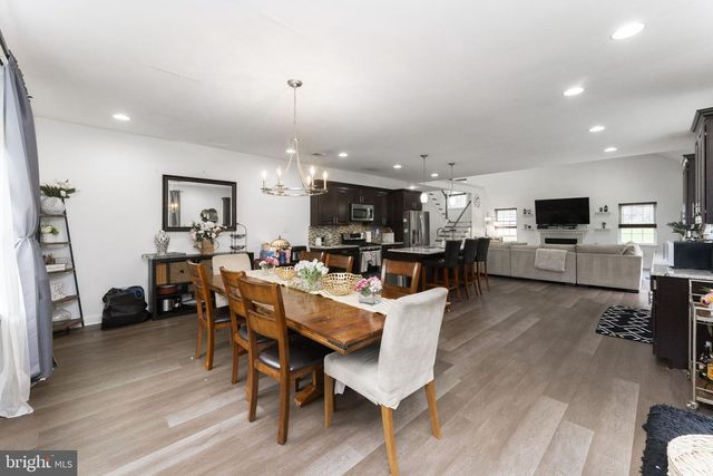 1404 NEW HOPE ST, Norristown, PA 19401