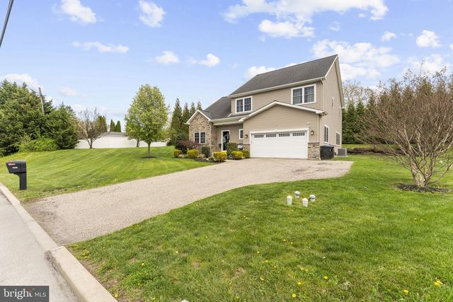 1404 NEW HOPE ST, Norristown, PA 19401