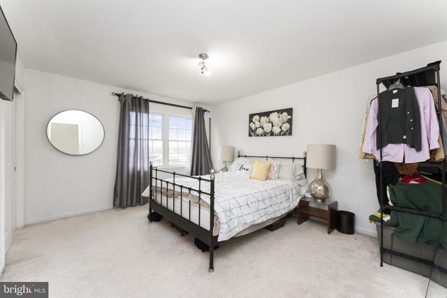 1404 NEW HOPE ST, Norristown, PA 19401