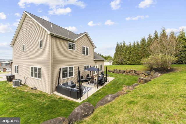 1404 NEW HOPE ST, Norristown, PA 19401