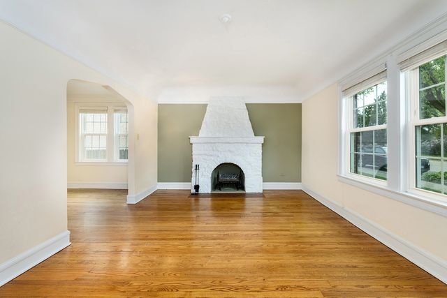 6767 W Talcott Avenue, Chicago, IL 60656