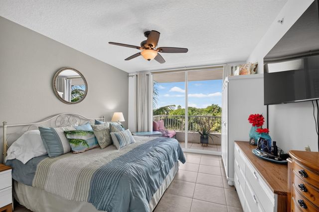 700 E BOYNTON BEACH Boulevard 410, Boynton Beach, FL 33435