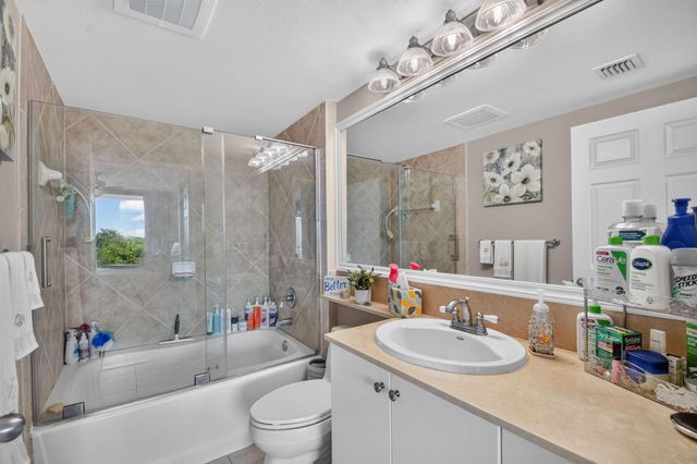 700 E BOYNTON BEACH Boulevard 410, Boynton Beach, FL 33435