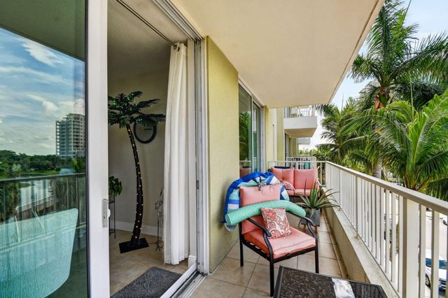 700 E BOYNTON BEACH Boulevard 410, Boynton Beach, FL 33435