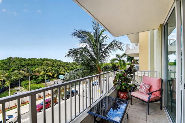 700 E BOYNTON BEACH Boulevard 410, Boynton Beach, FL 33435