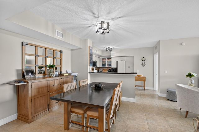 700 E BOYNTON BEACH Boulevard 410, Boynton Beach, FL 33435