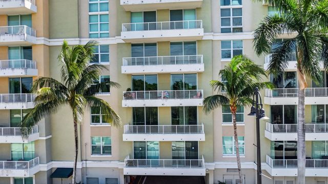 700 E BOYNTON BEACH Boulevard 410, Boynton Beach, FL 33435