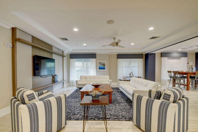 700 E BOYNTON BEACH Boulevard 410, Boynton Beach, FL 33435