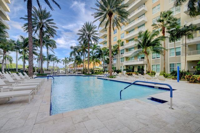 700 E BOYNTON BEACH Boulevard 410, Boynton Beach, FL 33435