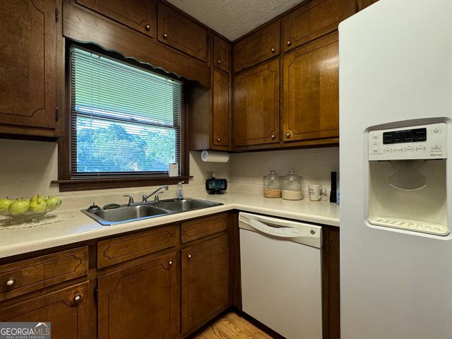 2032 Merle Drive, Conyers, GA 30013