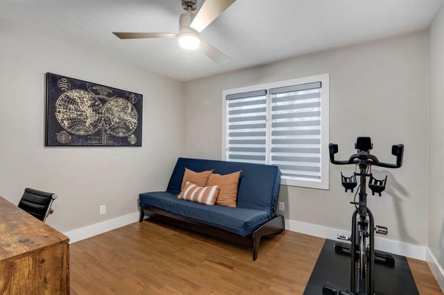 1910 S Saratoga Avenue, Springfield, MO 65804