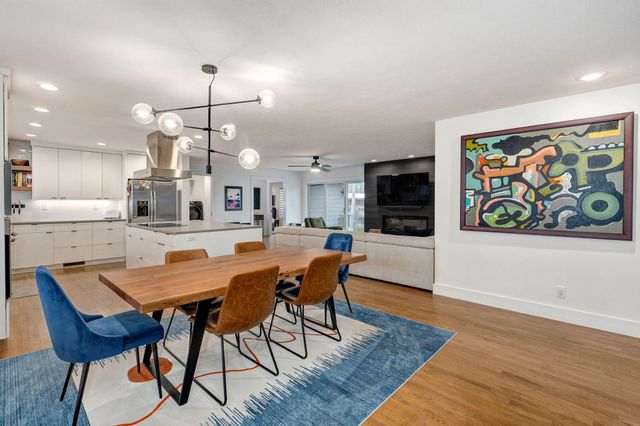 1910 S Saratoga Avenue, Springfield, MO 65804