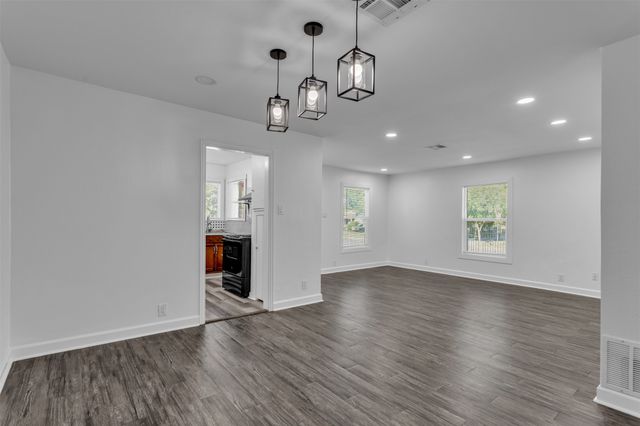 2701 Halbert Street, Fort Worth, TX 76112