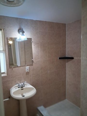 4926 COLONNADE AVENUE, Holiday, FL 34690