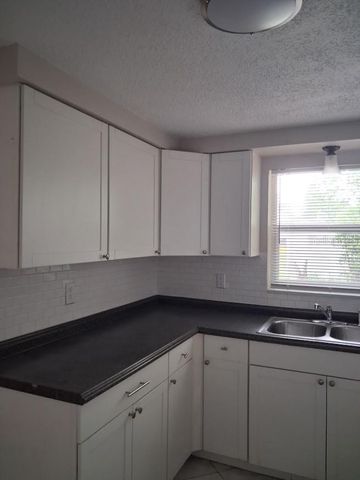 4926 COLONNADE AVENUE, Holiday, FL 34690