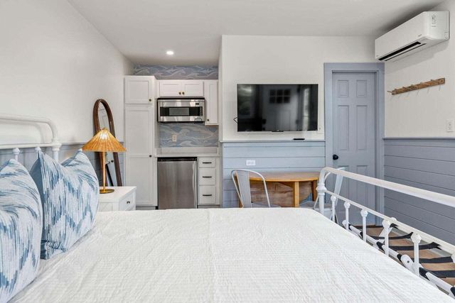 72 Forest Beach Road, South Chatham, MA 02659