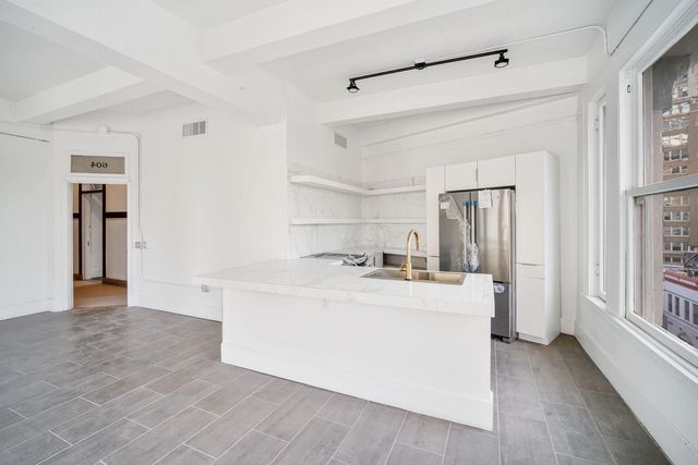 115 N Mesa Street 3B, El Paso, TX 79901