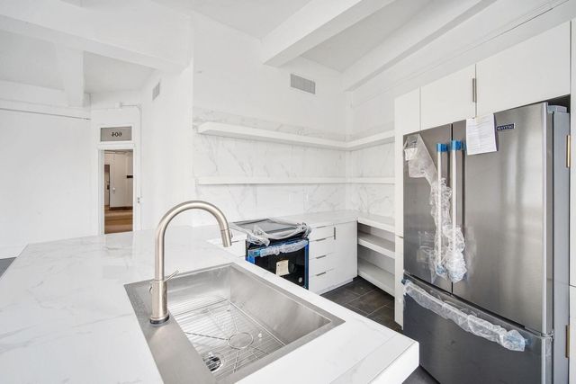 115 N Mesa Street 3B, El Paso, TX 79901