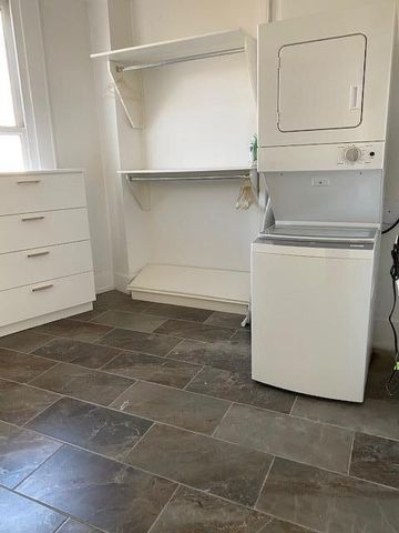 115 N Mesa Street 3B, El Paso, TX 79901