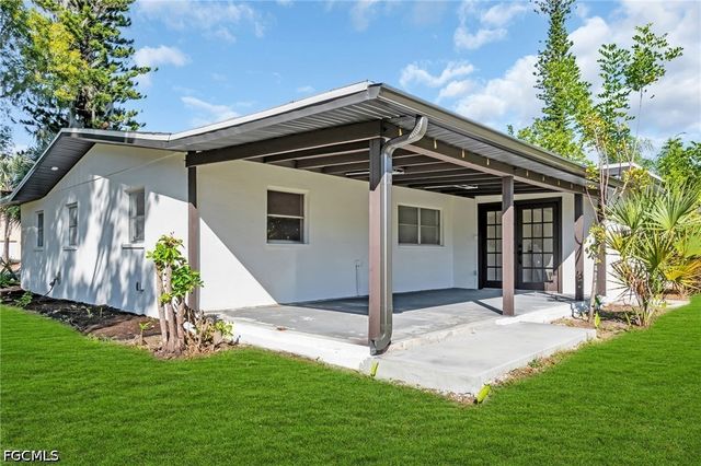 2114 Davis BLVD, Fort Myers, FL 33905
