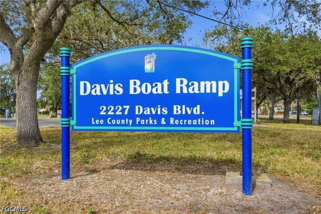 2114 Davis BLVD, Fort Myers, FL 33905