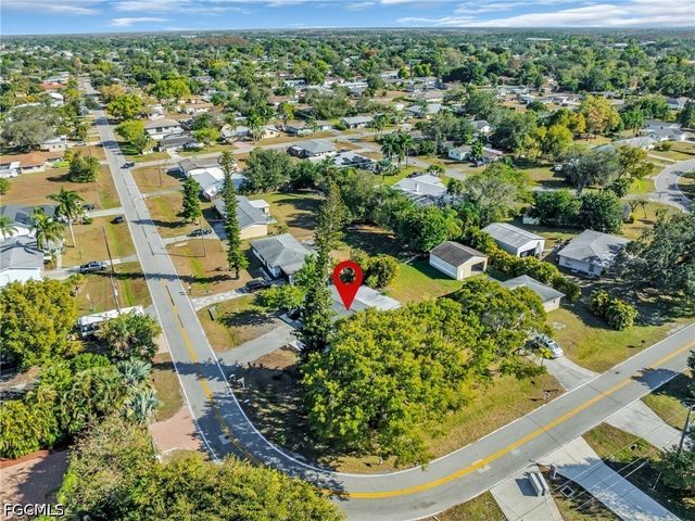 2114 Davis BLVD, Fort Myers, FL 33905