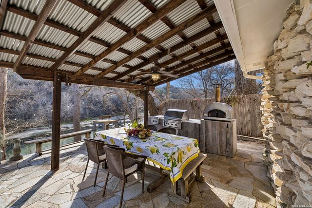 1520 Rocky River, Canyon Lake, TX 78133