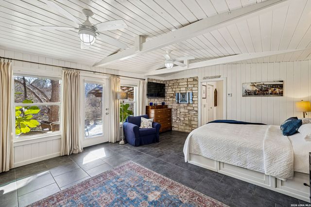 1520 Rocky River, Canyon Lake, TX 78133