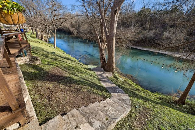 1520 Rocky River, Canyon Lake, TX 78133