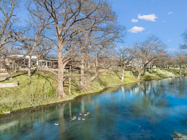 1520 Rocky River, Canyon Lake, TX 78133