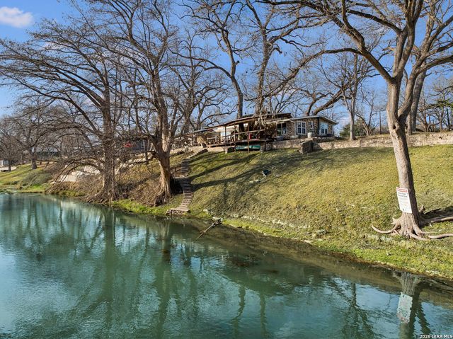 1520 Rocky River, Canyon Lake, TX 78133