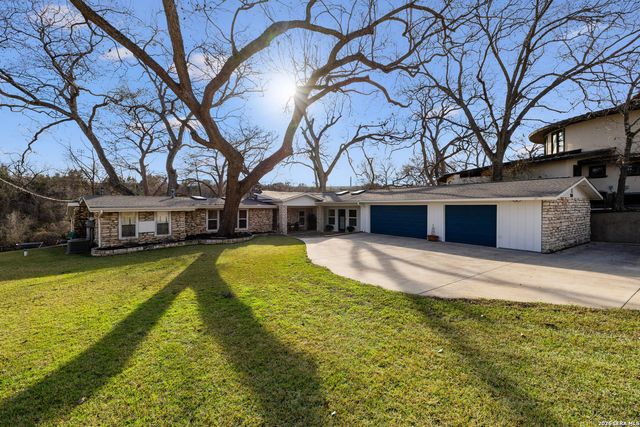 1520 Rocky River, Canyon Lake, TX 78133