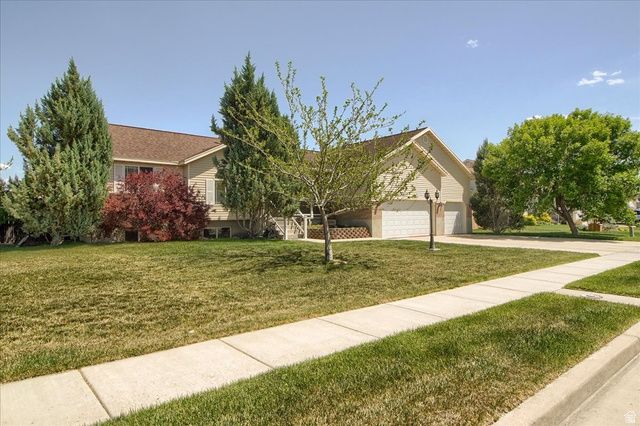 2825 S WOODBROOK LN, Magna, UT 84044