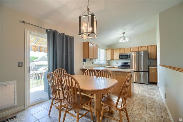 2825 S WOODBROOK LN, Magna, UT 84044