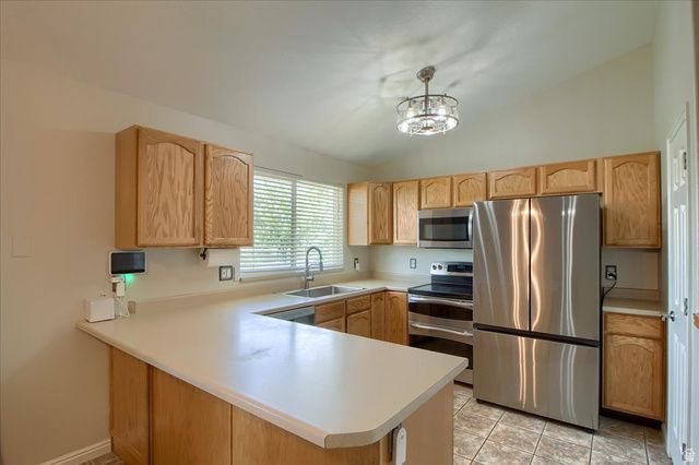 2825 S WOODBROOK LN, Magna, UT 84044