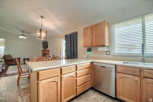 2825 S WOODBROOK LN, Magna, UT 84044