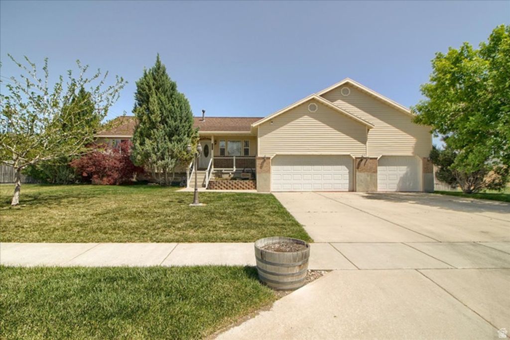 2825 S WOODBROOK LN, Magna, UT 84044