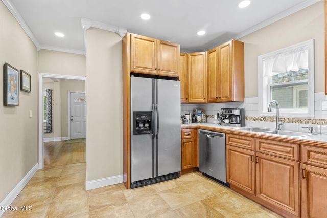 129 Sanders Avenue, Scotia, NY 12302