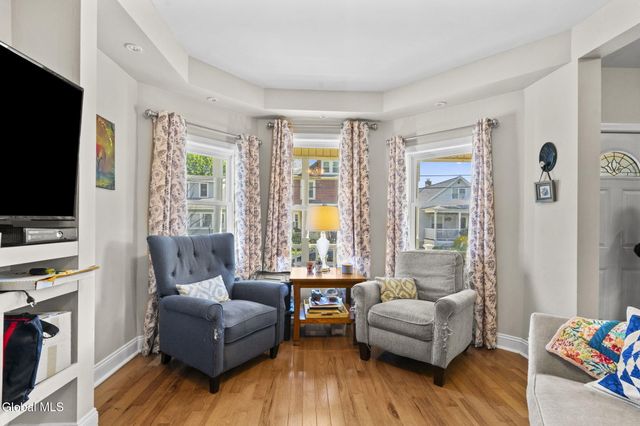 129 Sanders Avenue, Scotia, NY 12302