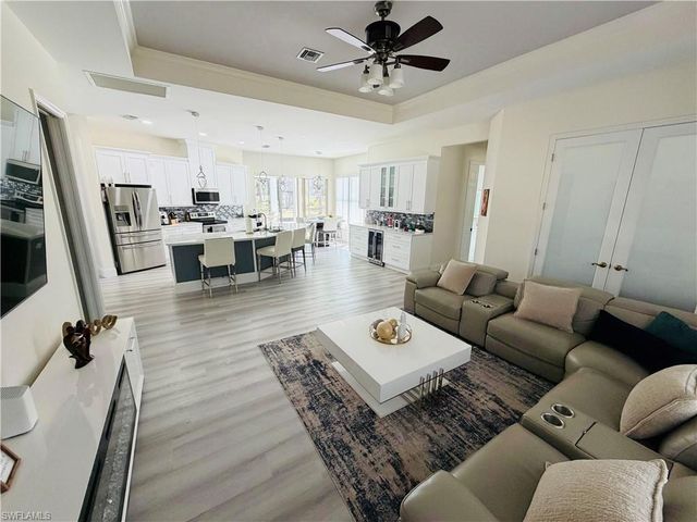 3960 1st AVE NW, Naples, FL 34119