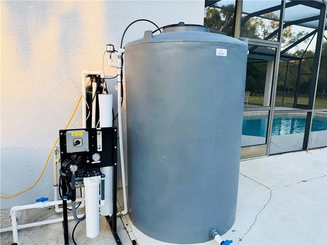 3960 1st AVE NW, Naples, FL 34119