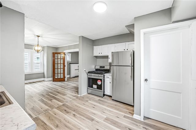 1204 Griswold St, Sharon, PA 16146