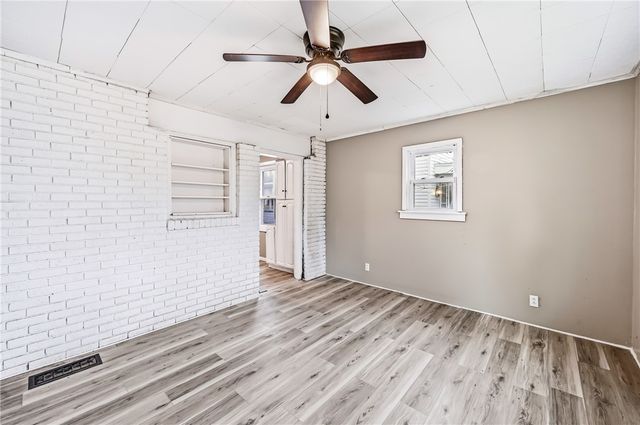 1204 Griswold St, Sharon, PA 16146