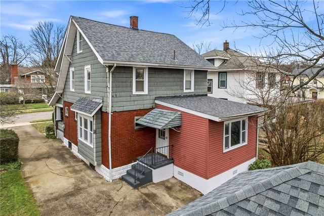 1204 Griswold St, Sharon, PA 16146