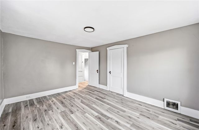 1204 Griswold St, Sharon, PA 16146