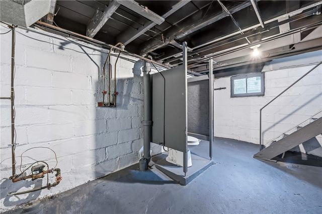 1204 Griswold St, Sharon, PA 16146